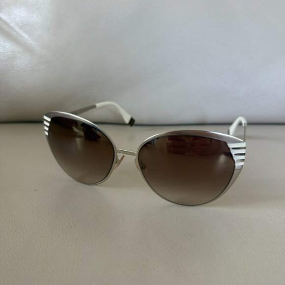 FENDI Sunglasses - Picture 2 of 6
